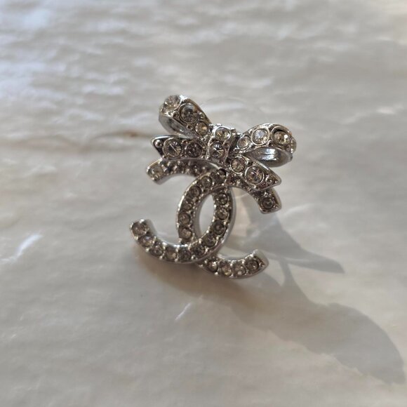 Chanel bowtie Embellish Crystal Earrings - Picture 2 of 2